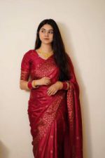 Japani Silk Sharee with Blouse Piece - Image 3