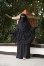 মুত্তাকি বোরকা সেট হিজাব নিকাবসহ - Image 4
