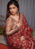 Soft Silk Saree with Blouse Piece - Image 4