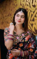 Premium Eid Sharee with Blouse Piece - Image 2