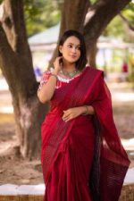 Premium Sharee with Blouse Piece - Image 2