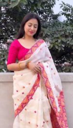 Skin Print Reshom Silk Sharee - Image 3