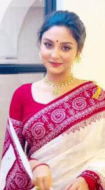 Skin Print Half Silk Sharee with Blouse Piece - Image 2
