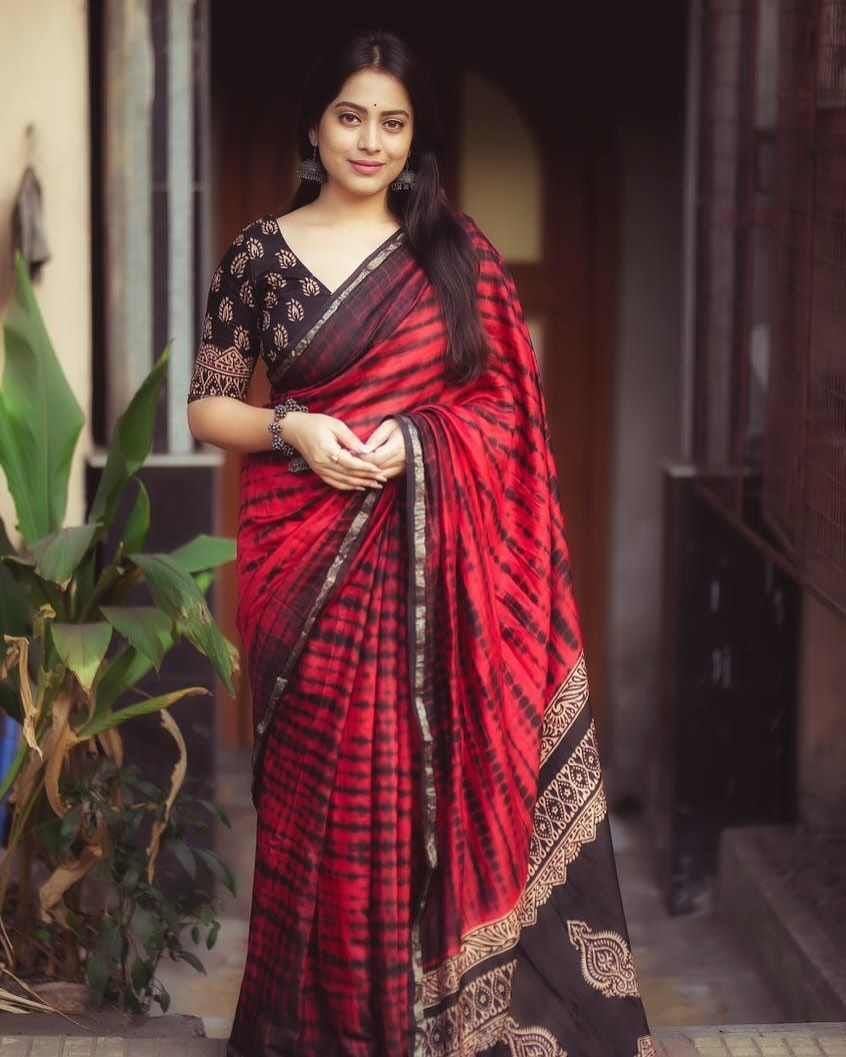 1757740782_L_14.jpg Chanduri Silk Sharee - Image 1