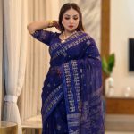 Half silk screen print saree with blause pcs