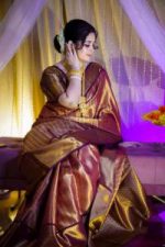 Benaroshi Katan Saree with blause pcs - Image 2