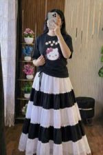 Stylish Skirt and T-Shirt Set - Image 4