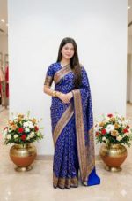 Japani Silk Sharee with Blouse Piece - Image 4