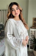 Sada Bahar Three Piece - Image 3